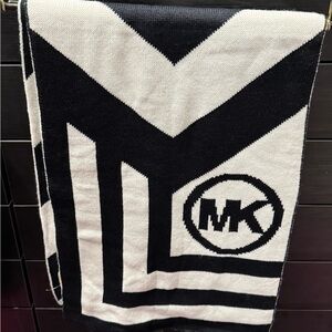Michael Kors scarf